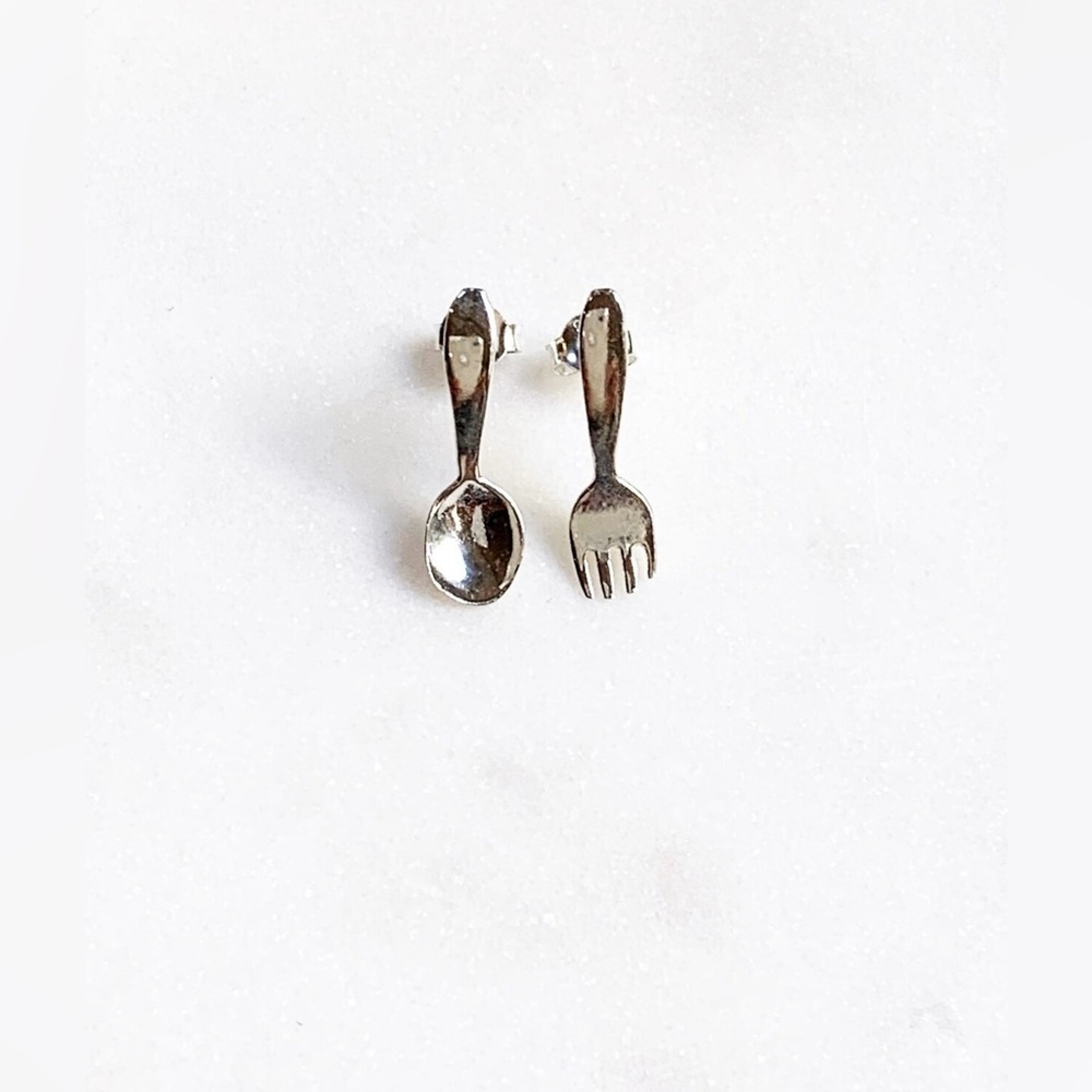 Dainty by Lou Lou Beads Earrings